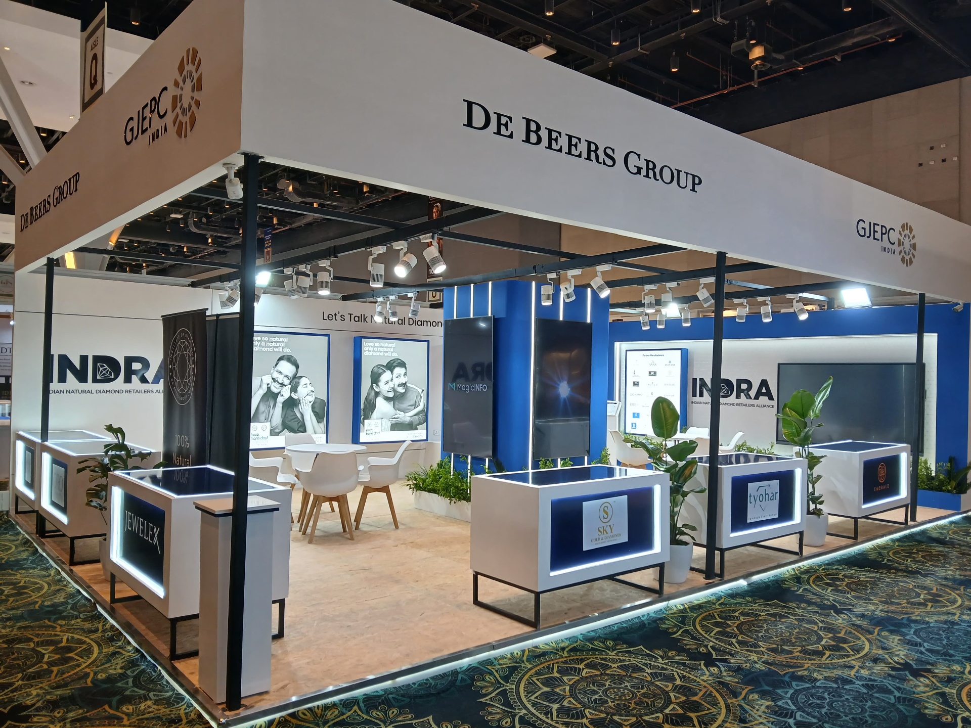 De Beers booth at India Gem & Jewellery Show 2026, view 1